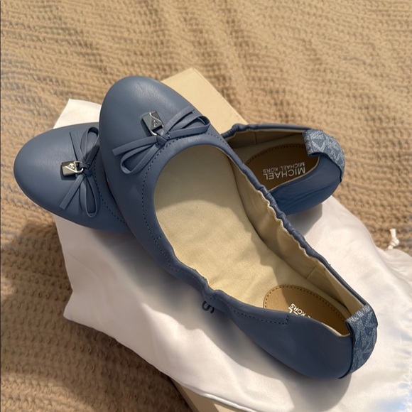 Michael Kors Blue Ballerina Flats with Classic Silhouette - Picture 2 of 4